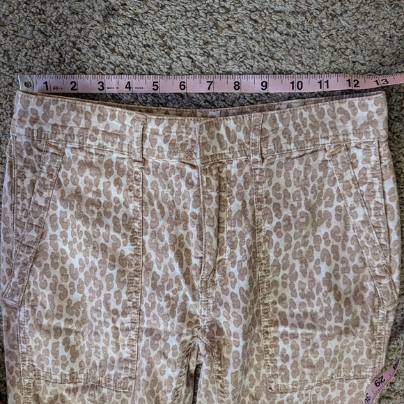 Anthropologie Wanderer Utility Pants Brown Tan Motif Print Size 25 - Picture 9 of 10